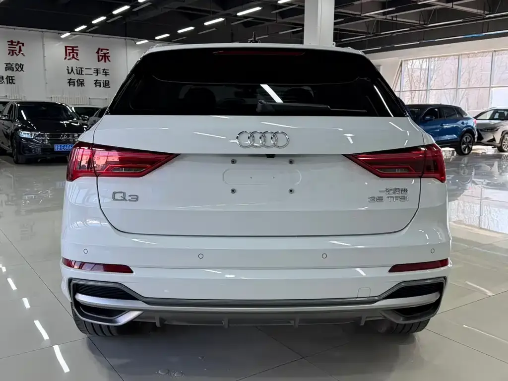 Audi Q3 — фото 6