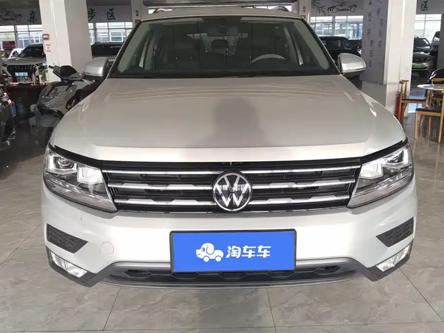 Volkswagen Tiguan L — фото 7