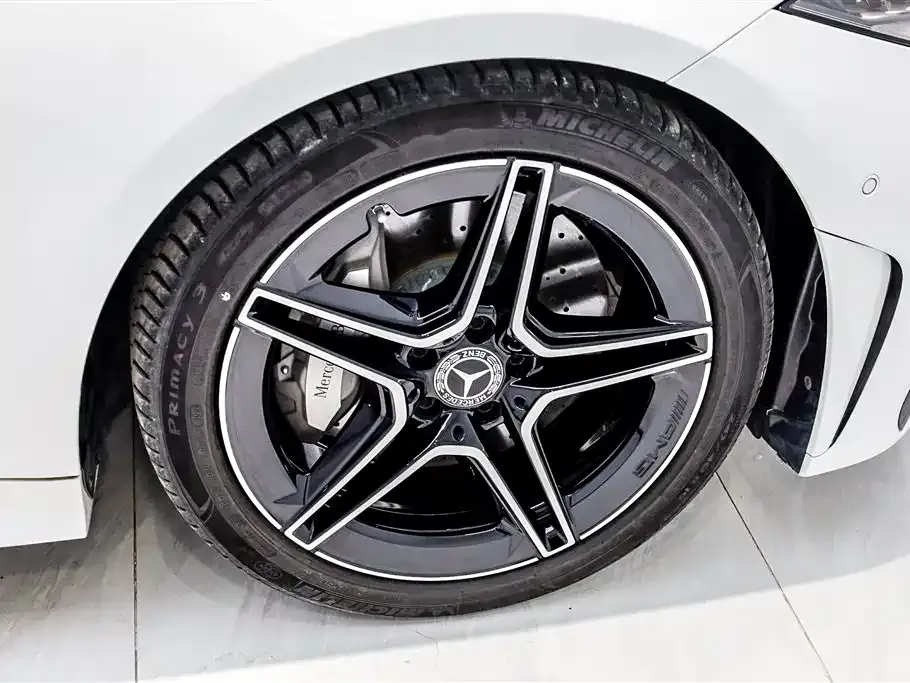 Mercedes-Benz CLS — фото 10