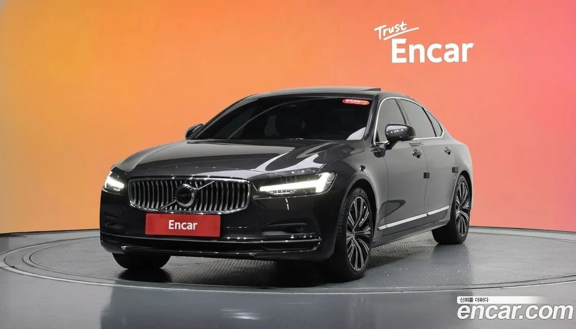 Volvo S90 — фото 1