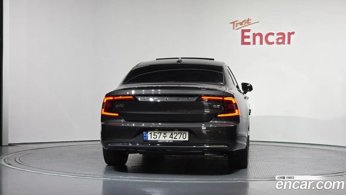 Volvo S90 — фото 3