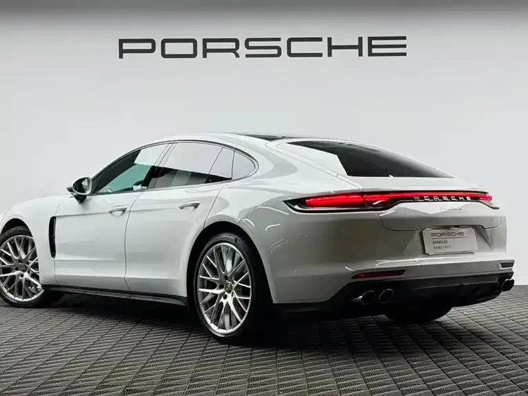 Porsche Panamera — фото 7