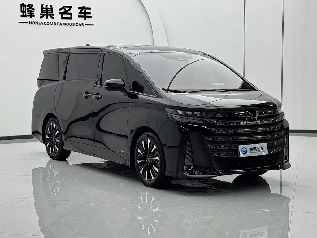 Toyota Vellfire — фото 5
