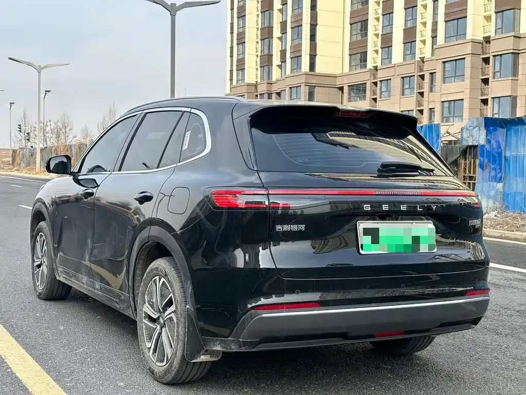 Geely 银河星舰7 — фото 9
