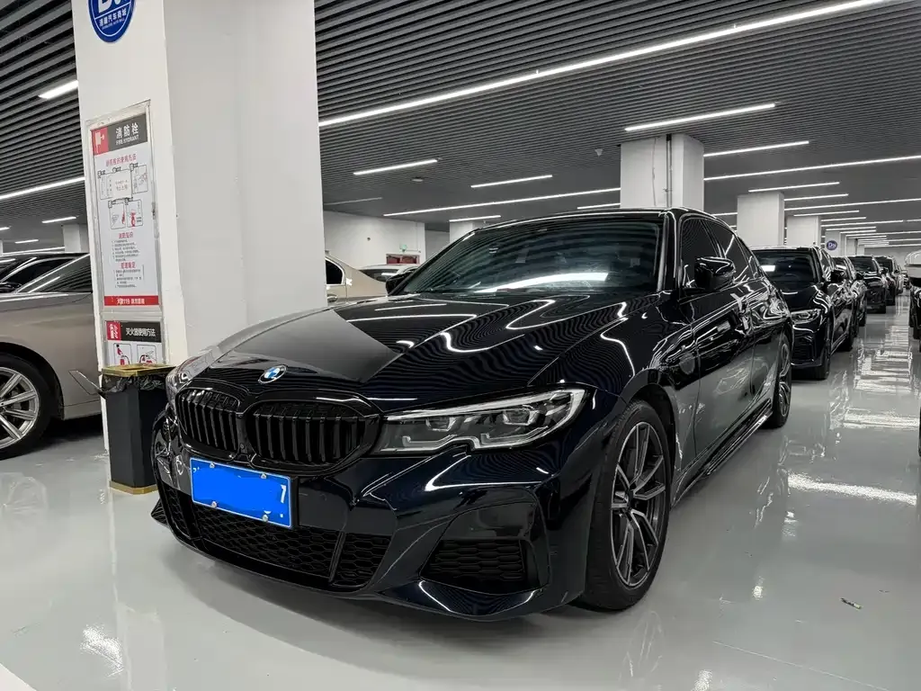 BMW 3 Series — фото 1