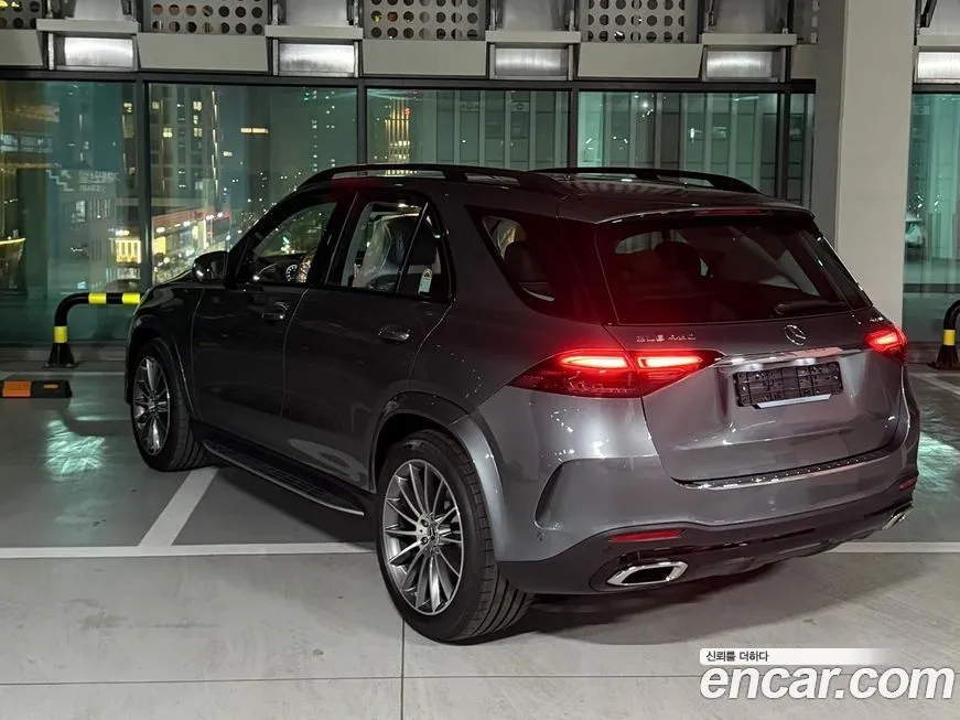 Mercedes-Benz GLE-Class — фото 7