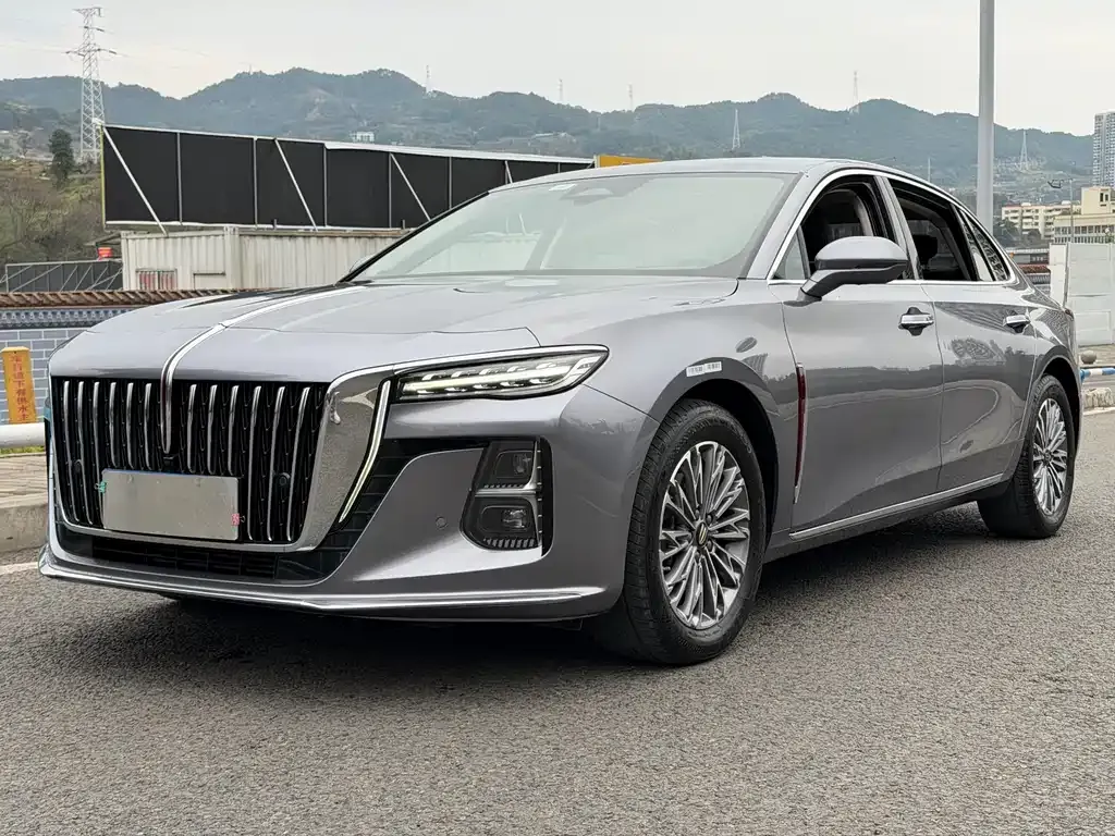 Hongqi H5 — фото 1