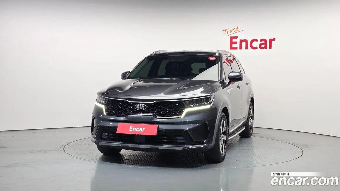 Kia Sorento — фото 6
