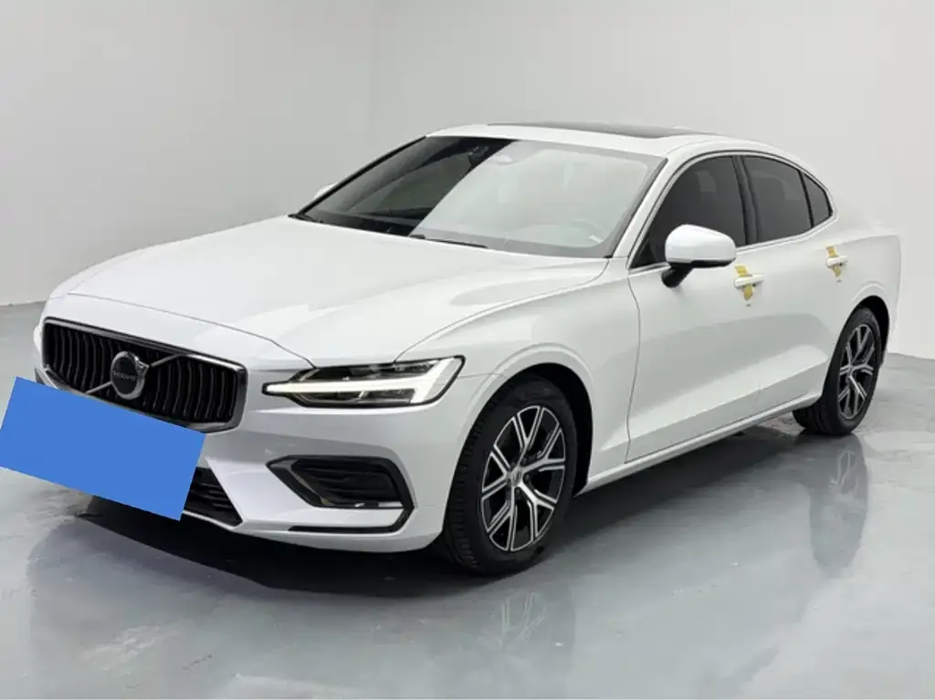 Volvo S60 — фото 1