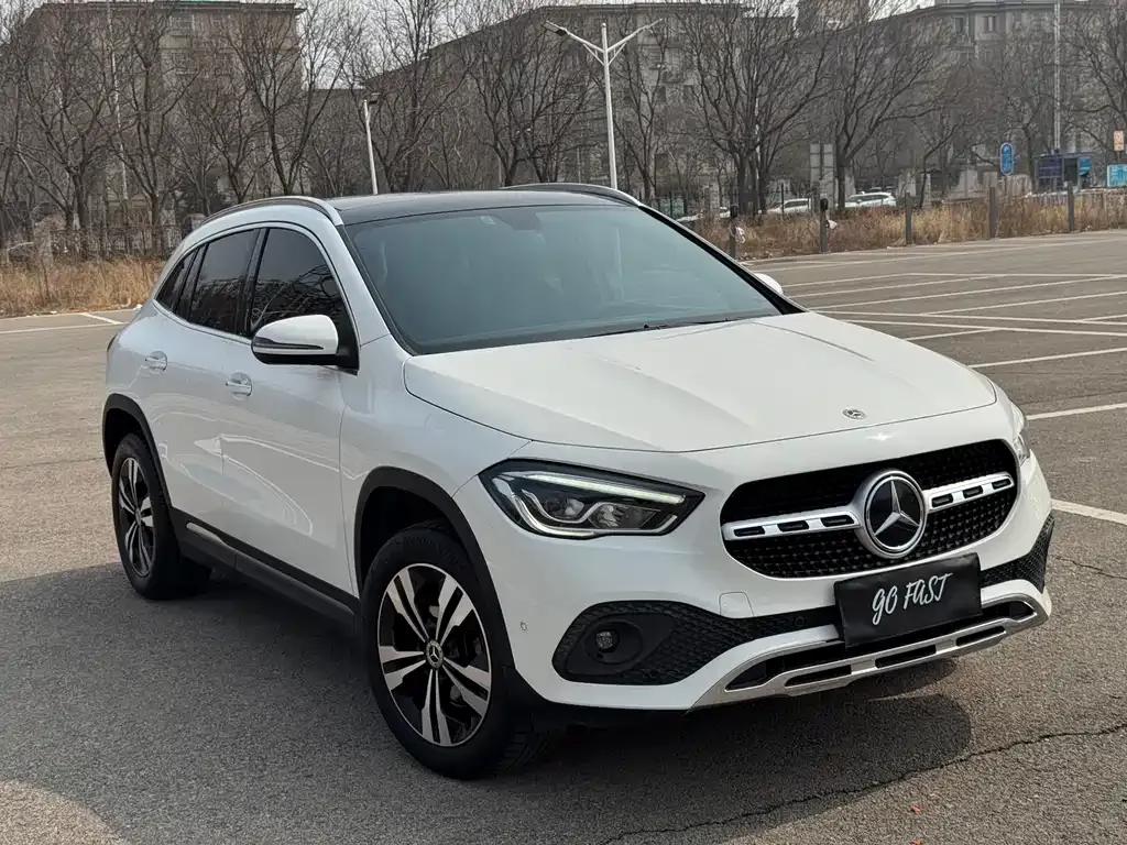 Mercedes-Benz GLA — фото 9