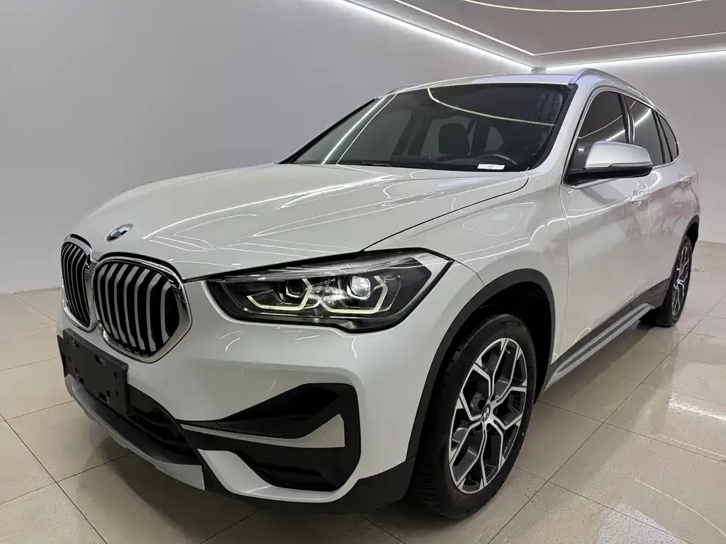 BMW X1 — фото 7