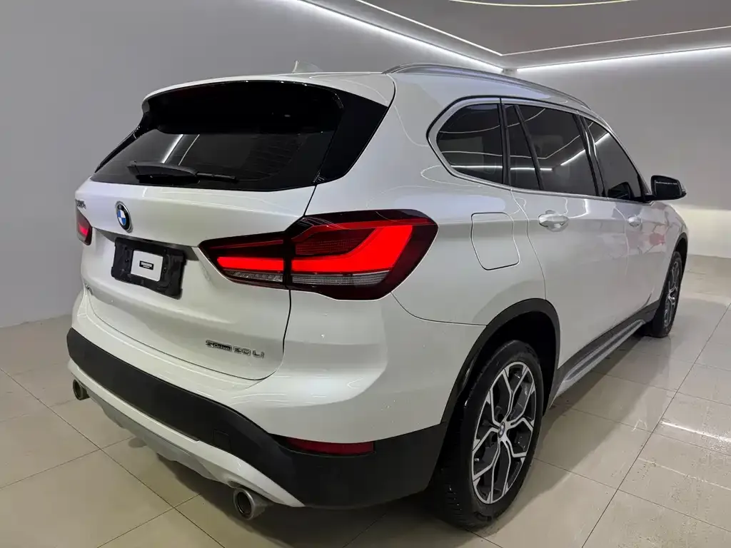 BMW X1 — фото 3