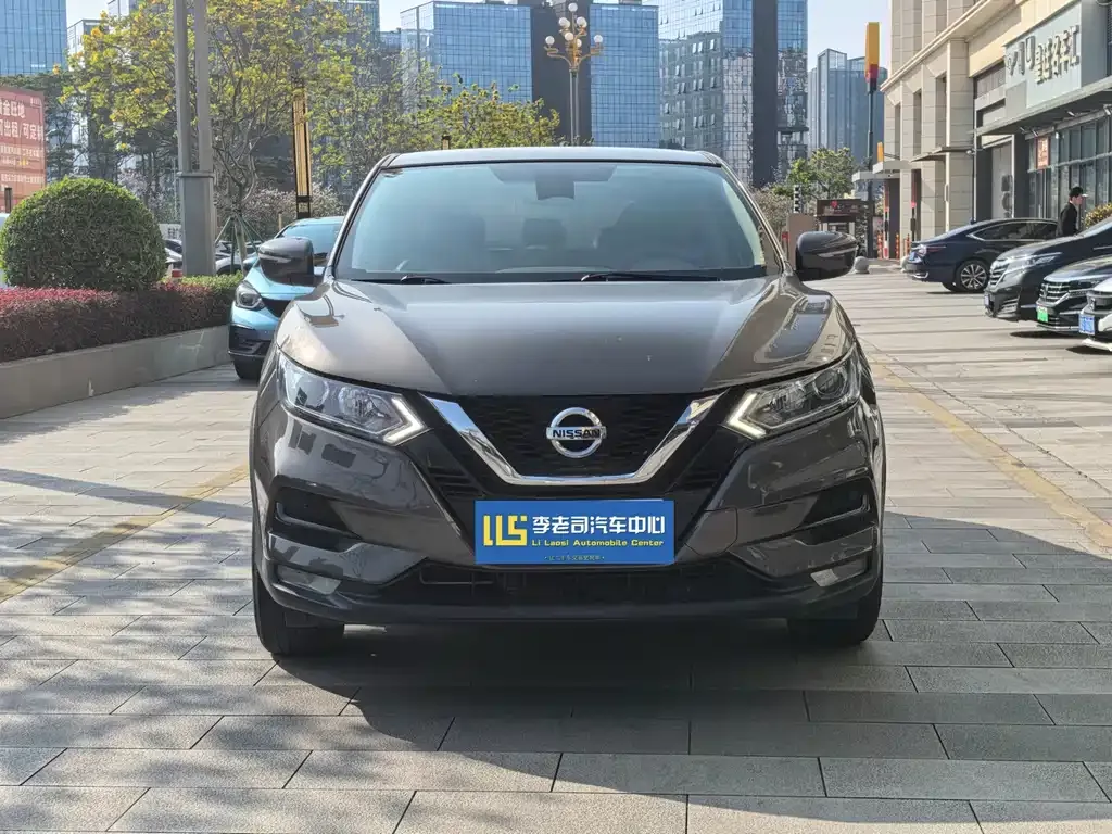 Nissan Qashqai — фото 9