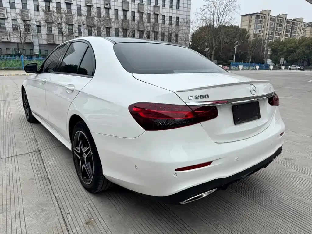 Mercedes-Benz E-Class (Import) — фото 3
