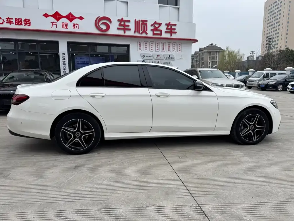 Mercedes-Benz E-Class (Import) — фото 10