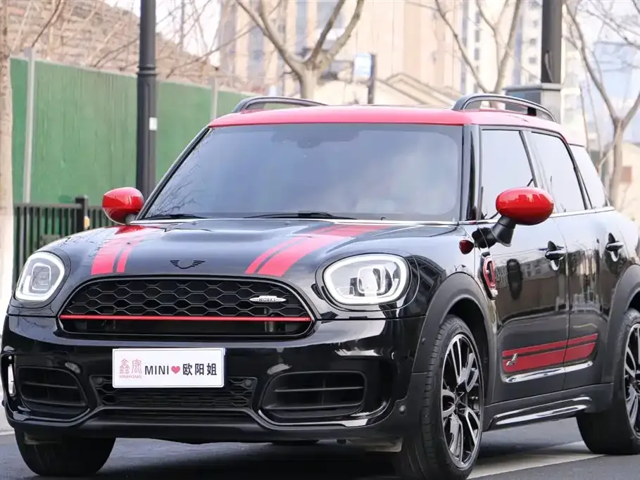 MINI Countryman JCW — фото 1