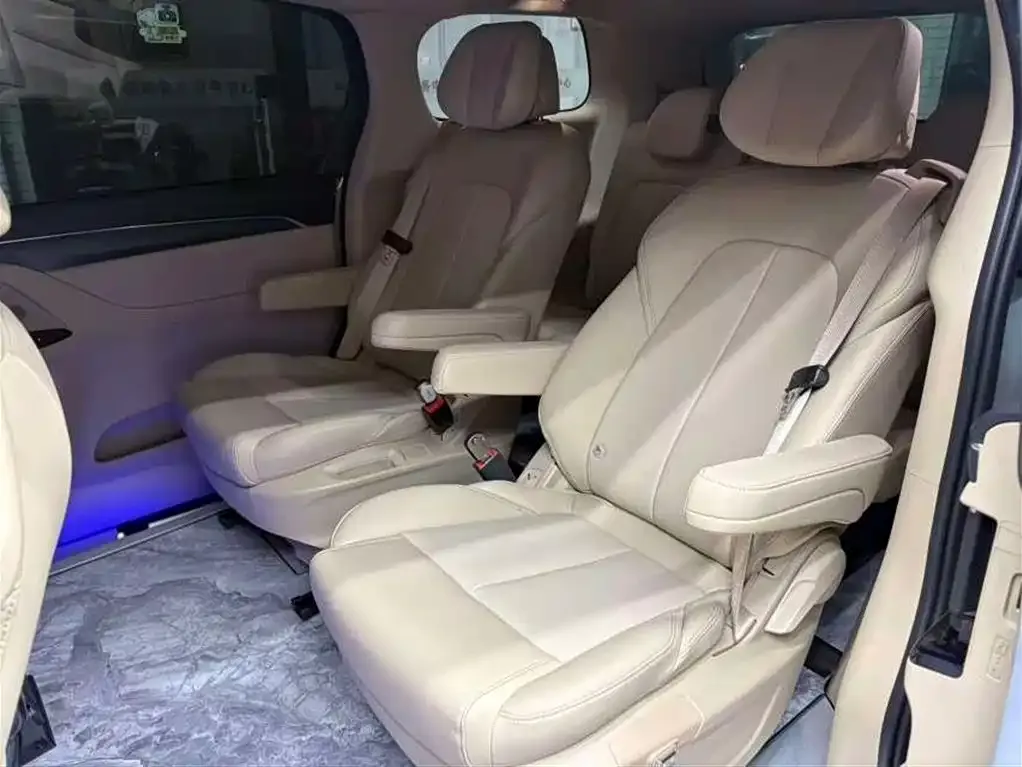 Buick GL8 Hybrid — фото 6