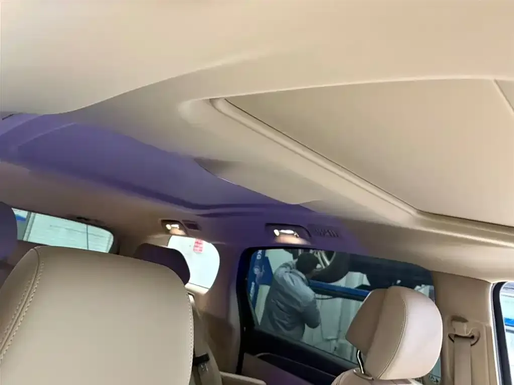 Buick GL8 Hybrid — фото 2