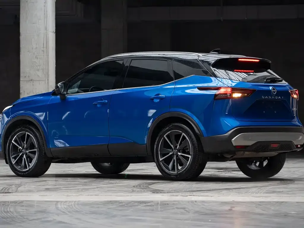 Nissan Qashqai — фото 10
