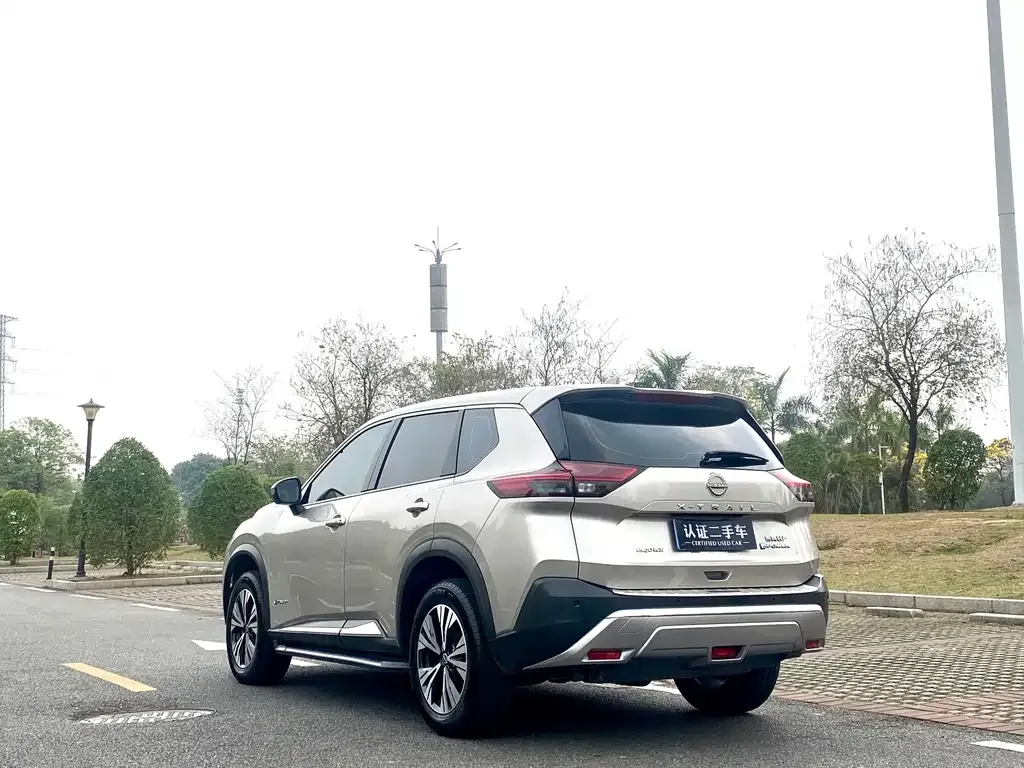 Nissan X-Trail — фото 2
