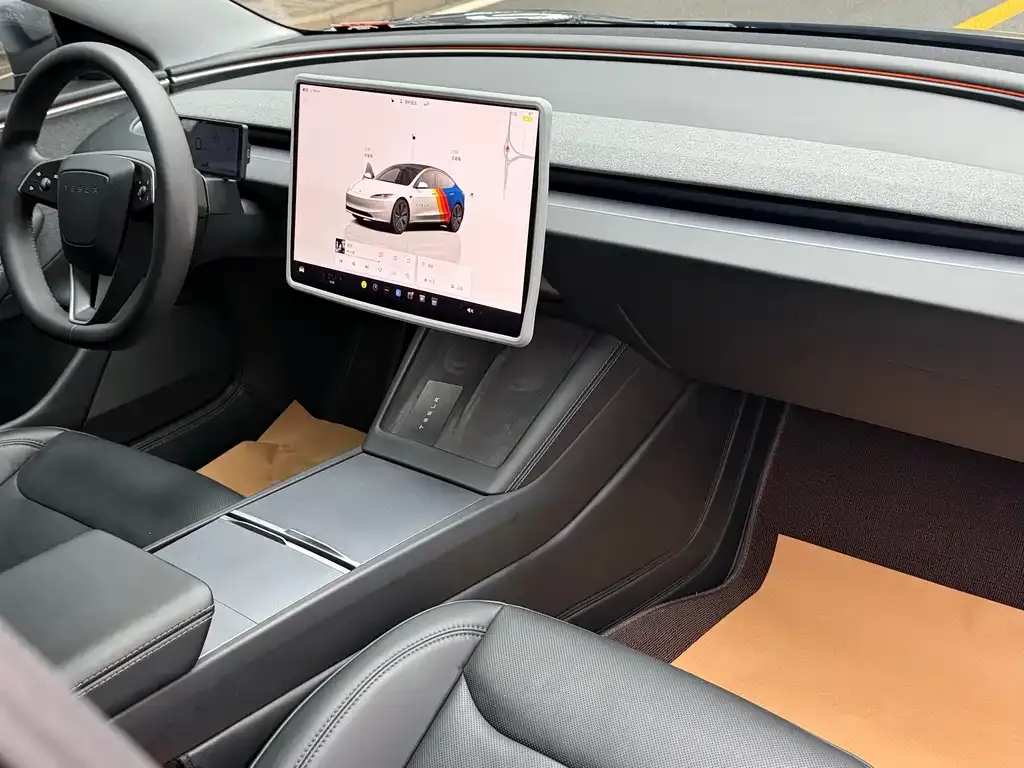 Tesla Model 3 — фото 3