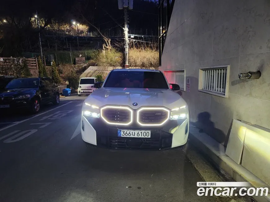 BMW XM — фото 1