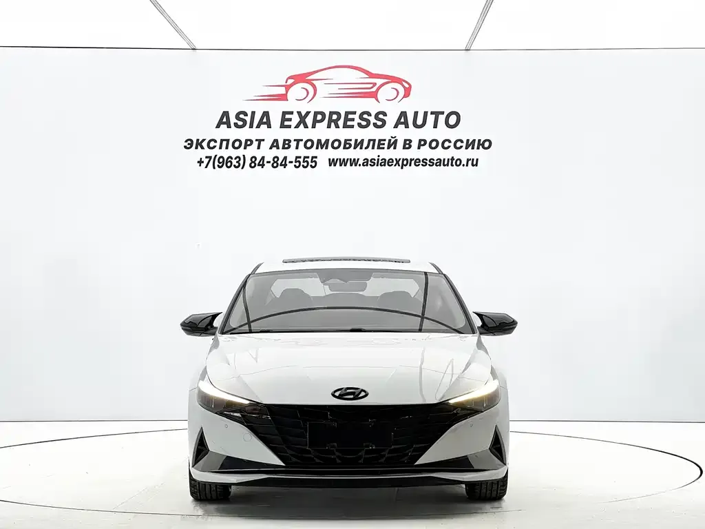 Hyundai Elantra — фото 2