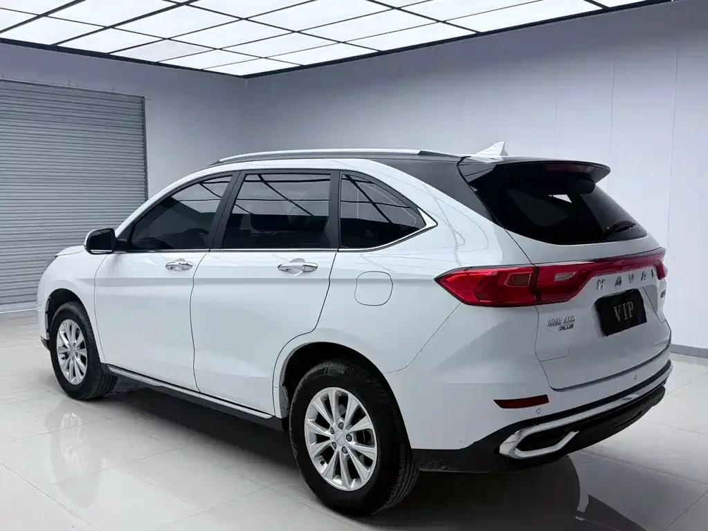 Haval M6 — фото 10