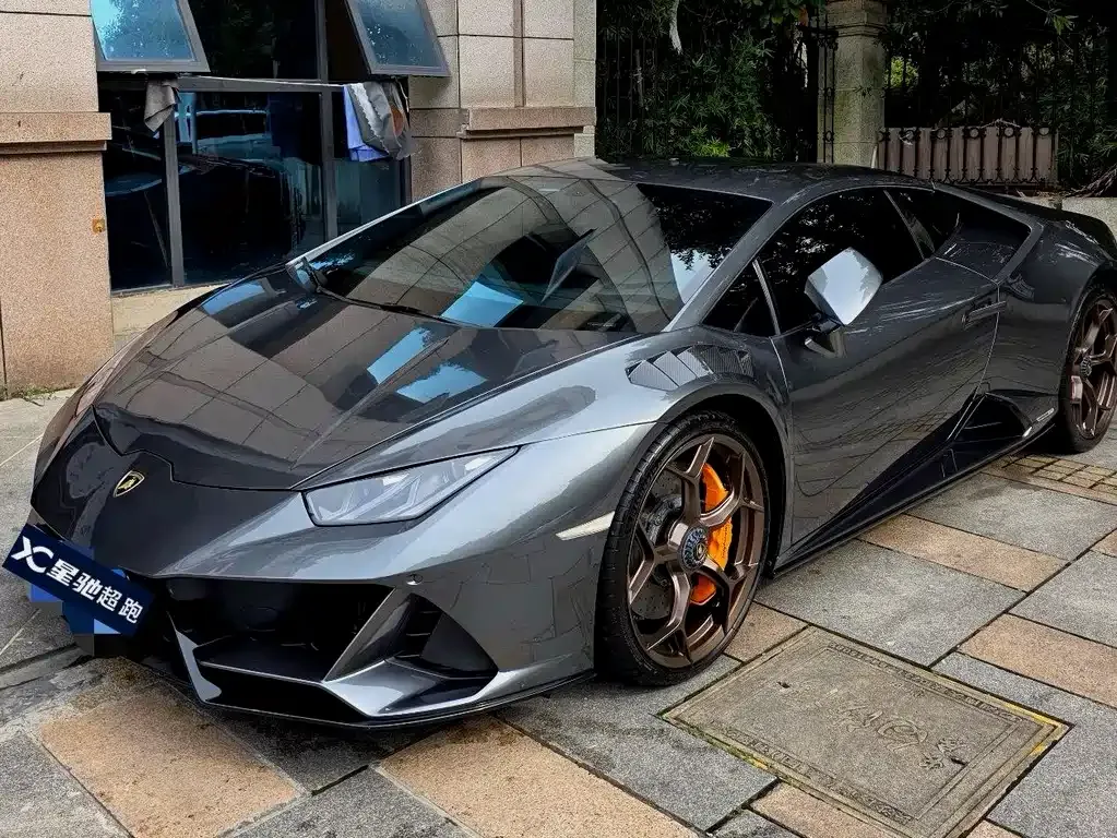 Lamborghini Huracan — фото 1