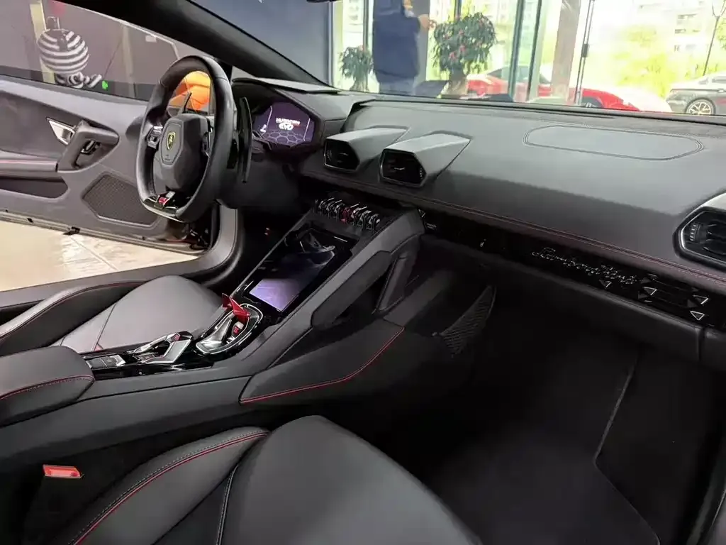 Lamborghini Huracan — фото 6