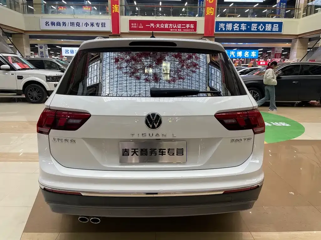 Volkswagen Tiguan L — фото 4