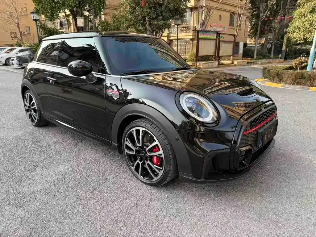MINI JCW (John Cooper Works) — фото 7