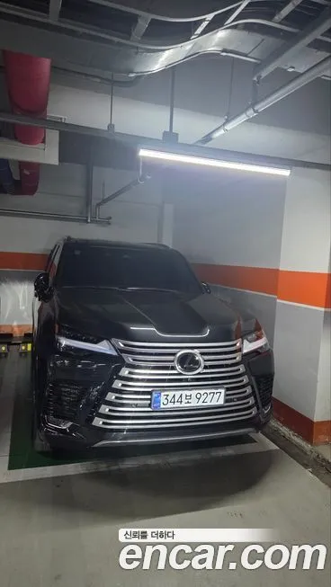 Lexus LX — фото 3
