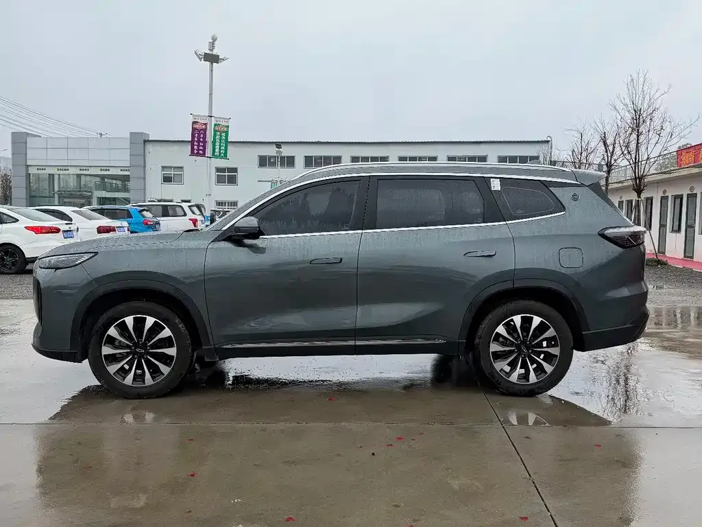 Chery Tiggo 8 PLUS — фото 5