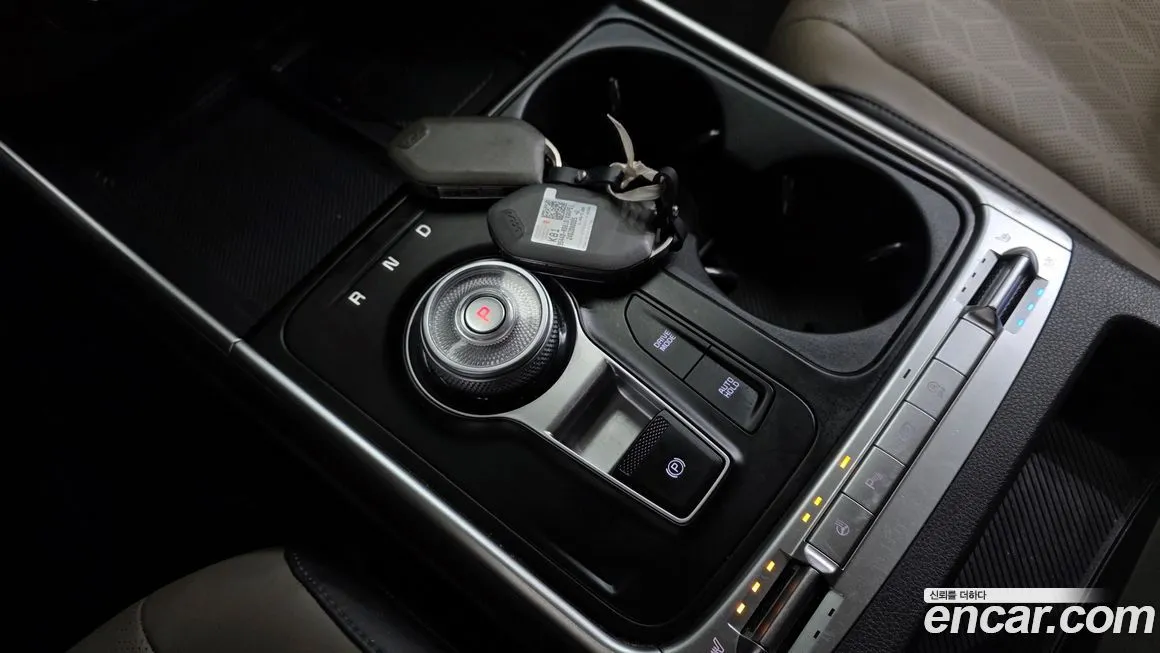 Kia Carnival — фото 10