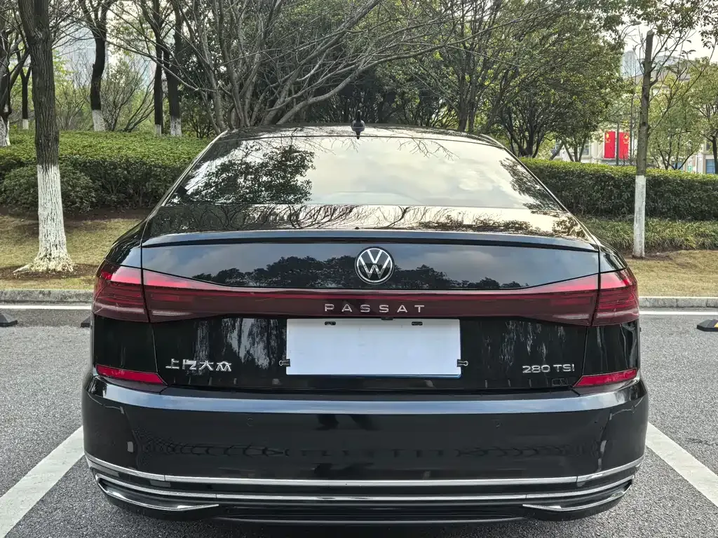 Volkswagen Passat — фото 5