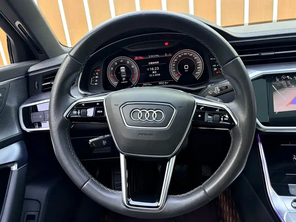 Audi A6L — фото 10
