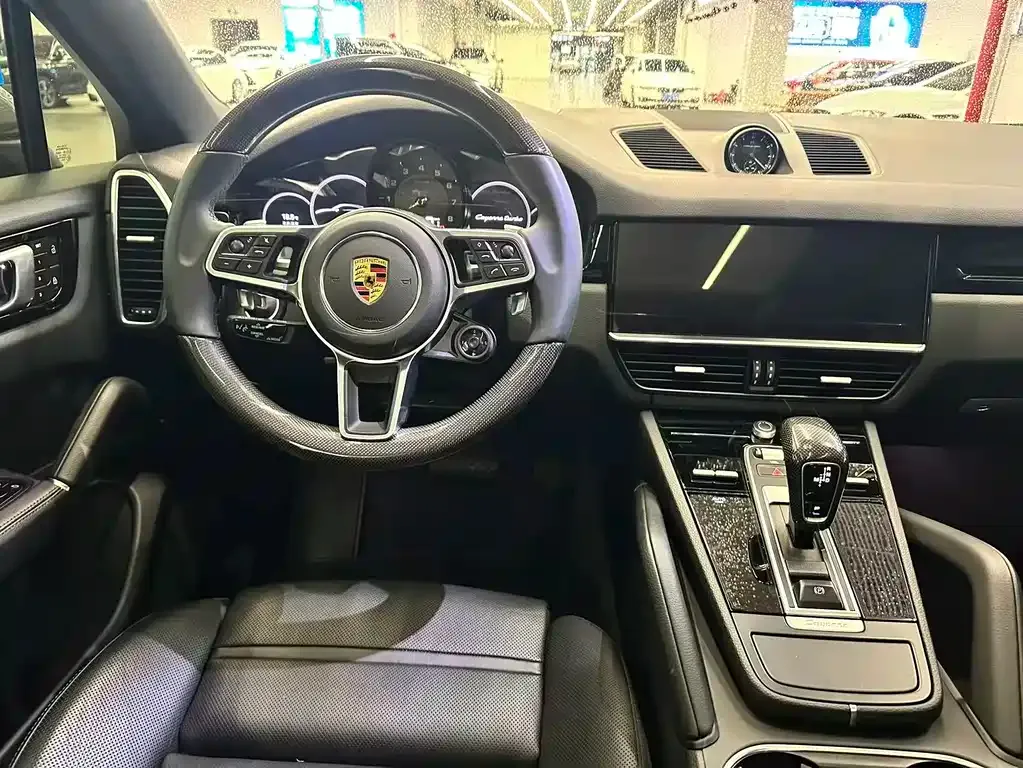 Porsche Cayenne — фото 7