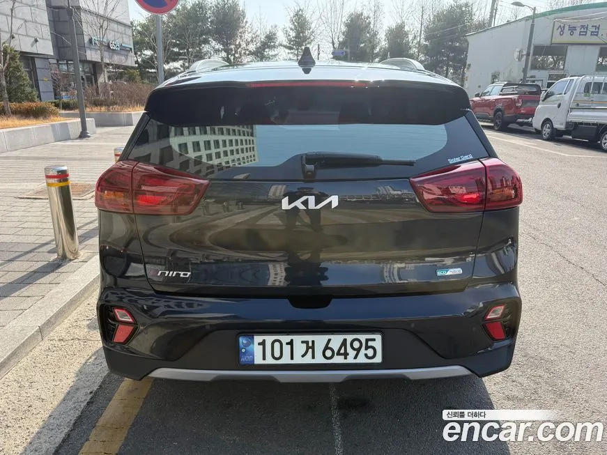 Kia Niro — фото 4