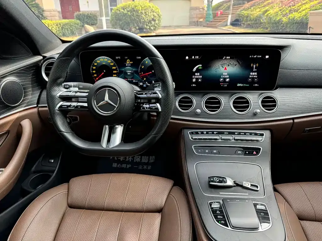 Mercedes-Benz E-Class (Import) — фото 3