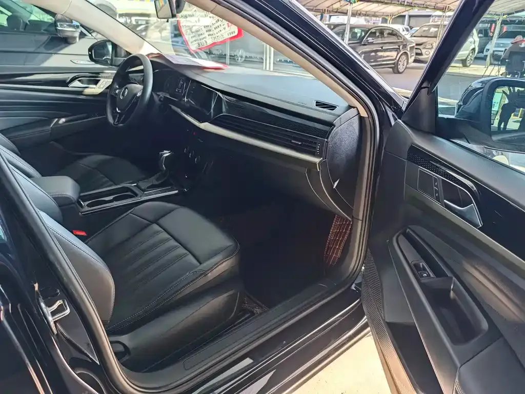 Volkswagen Passat — фото 3