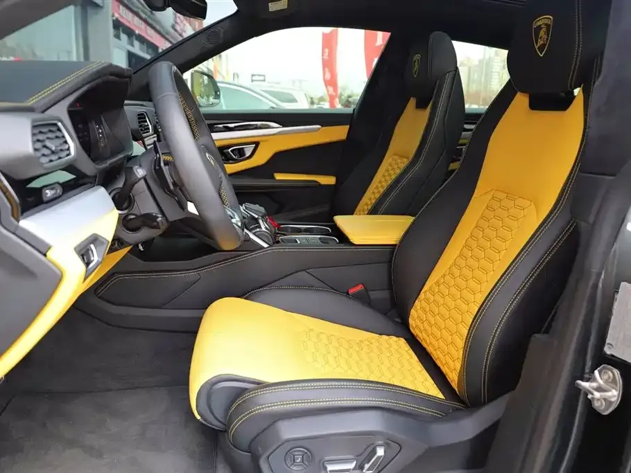 Lamborghini Urus — фото 3