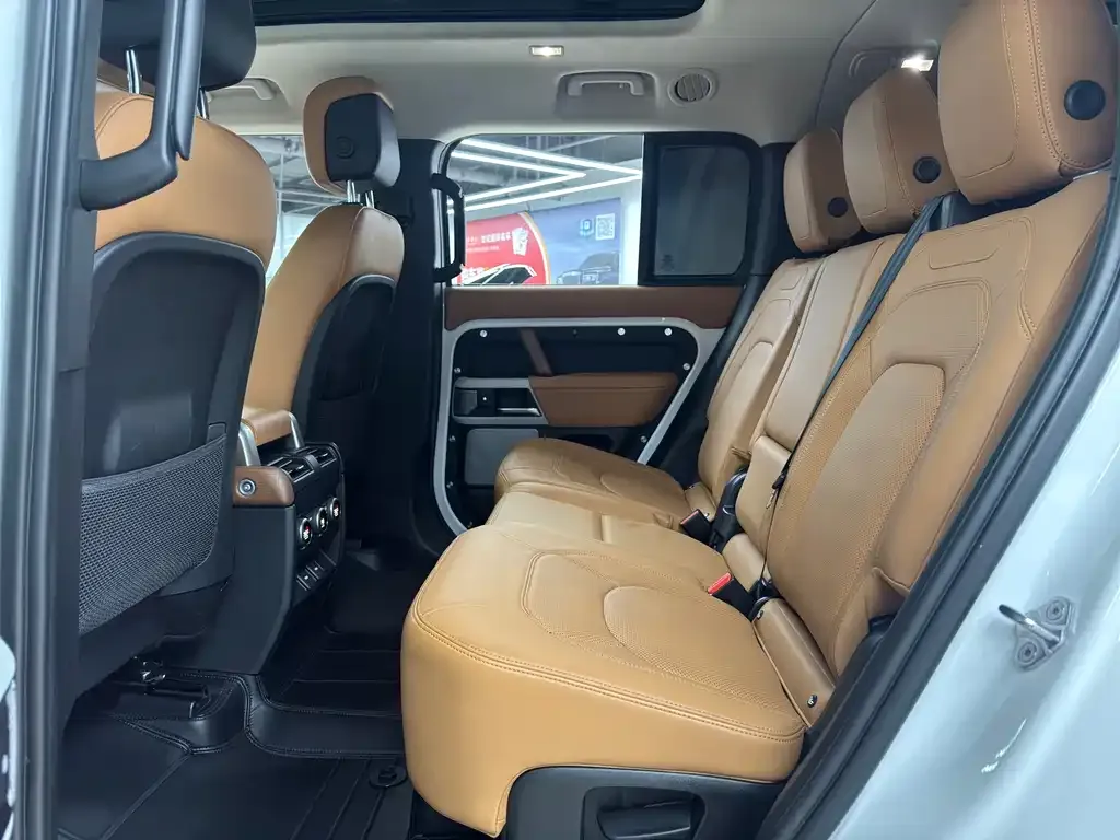 Land Rover Defender — фото 4