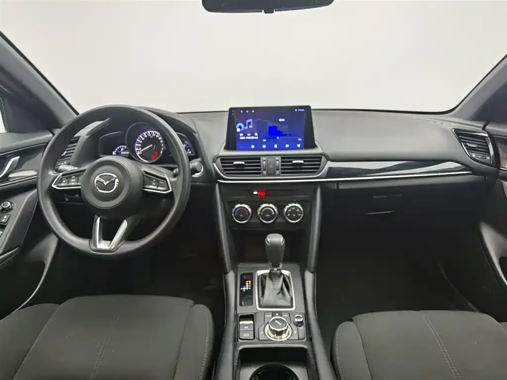 Mazda CX-4 — фото 5