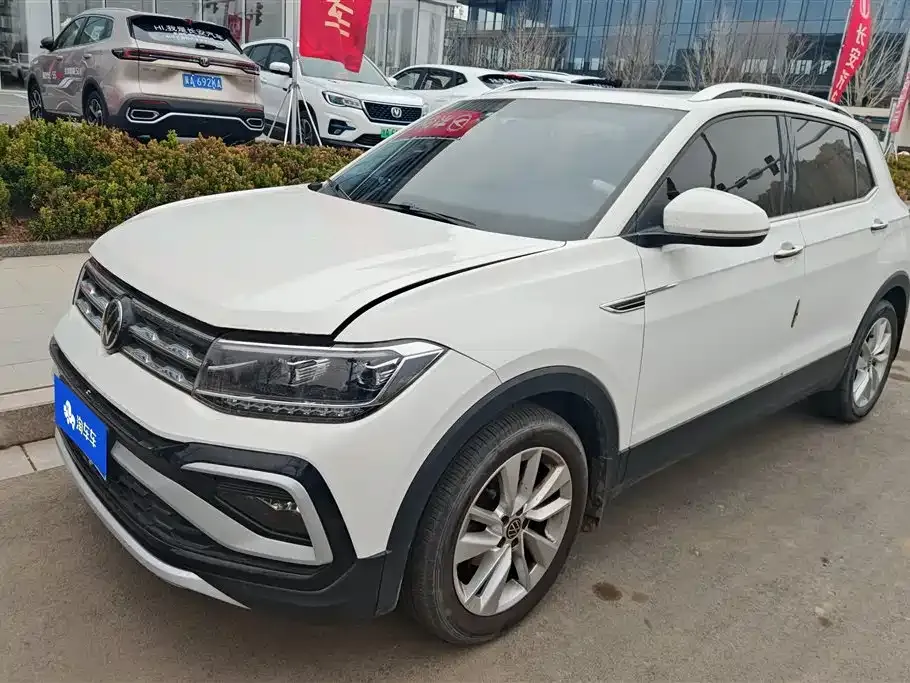 Volkswagen T-Cross — фото 1
