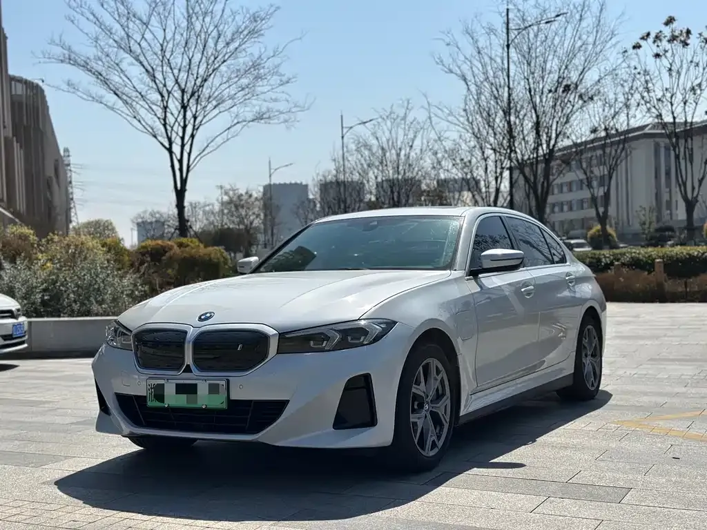 BMW i3 — фото 1