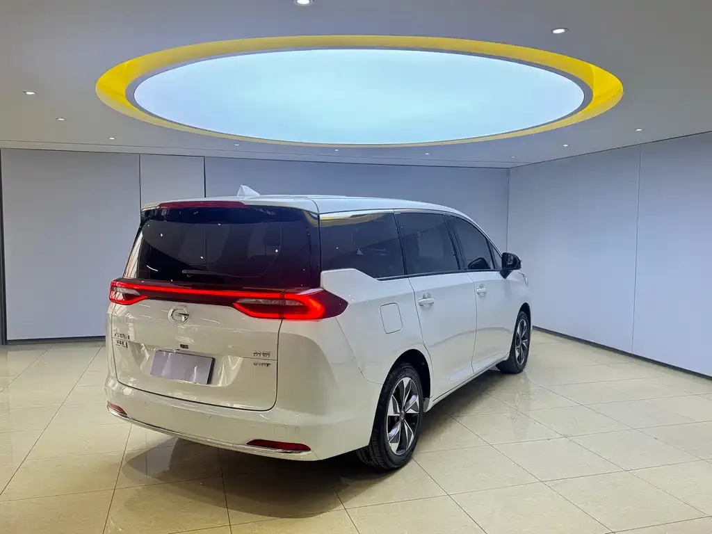 GAC Motor Trumpchi M6 — фото 4