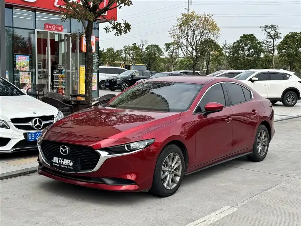 Mazda 3 Axela — фото 1