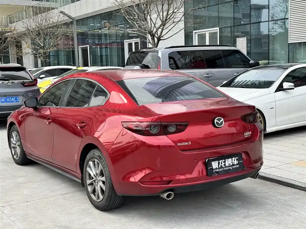Mazda 3 Axela — фото 3