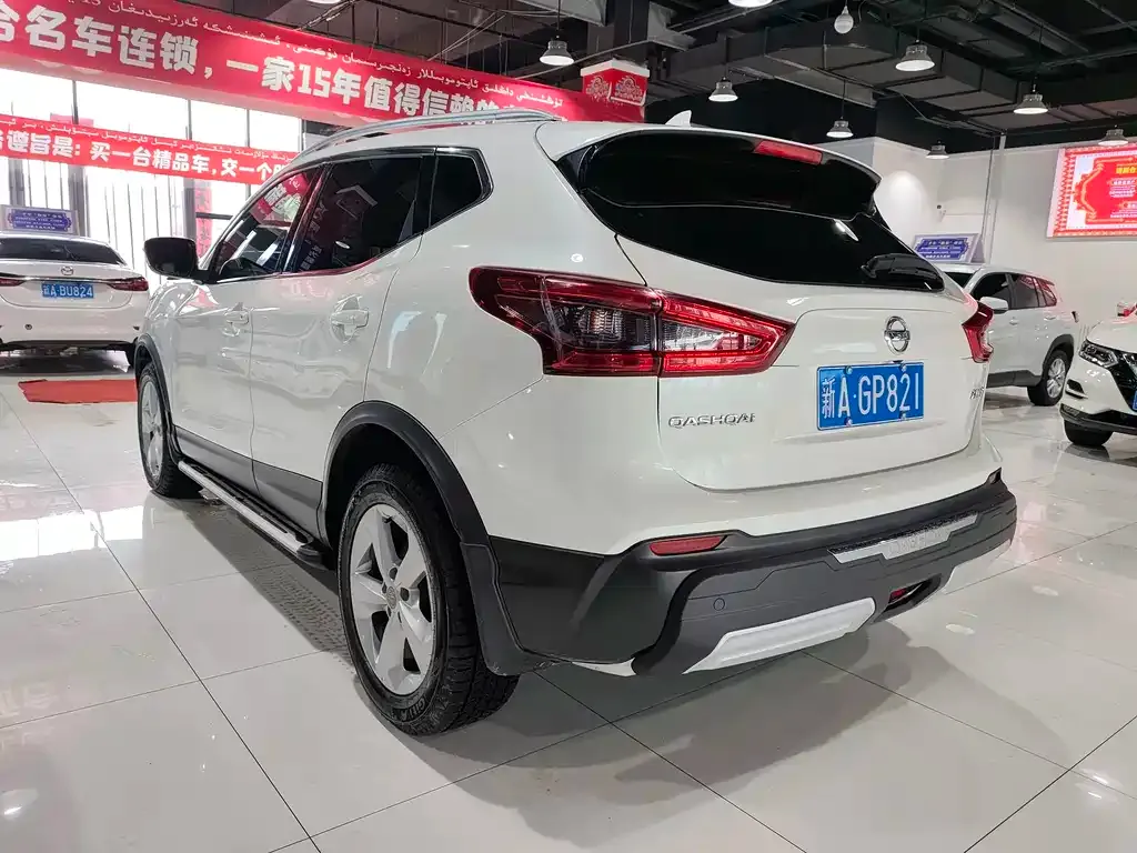 Nissan Qashqai — фото 10